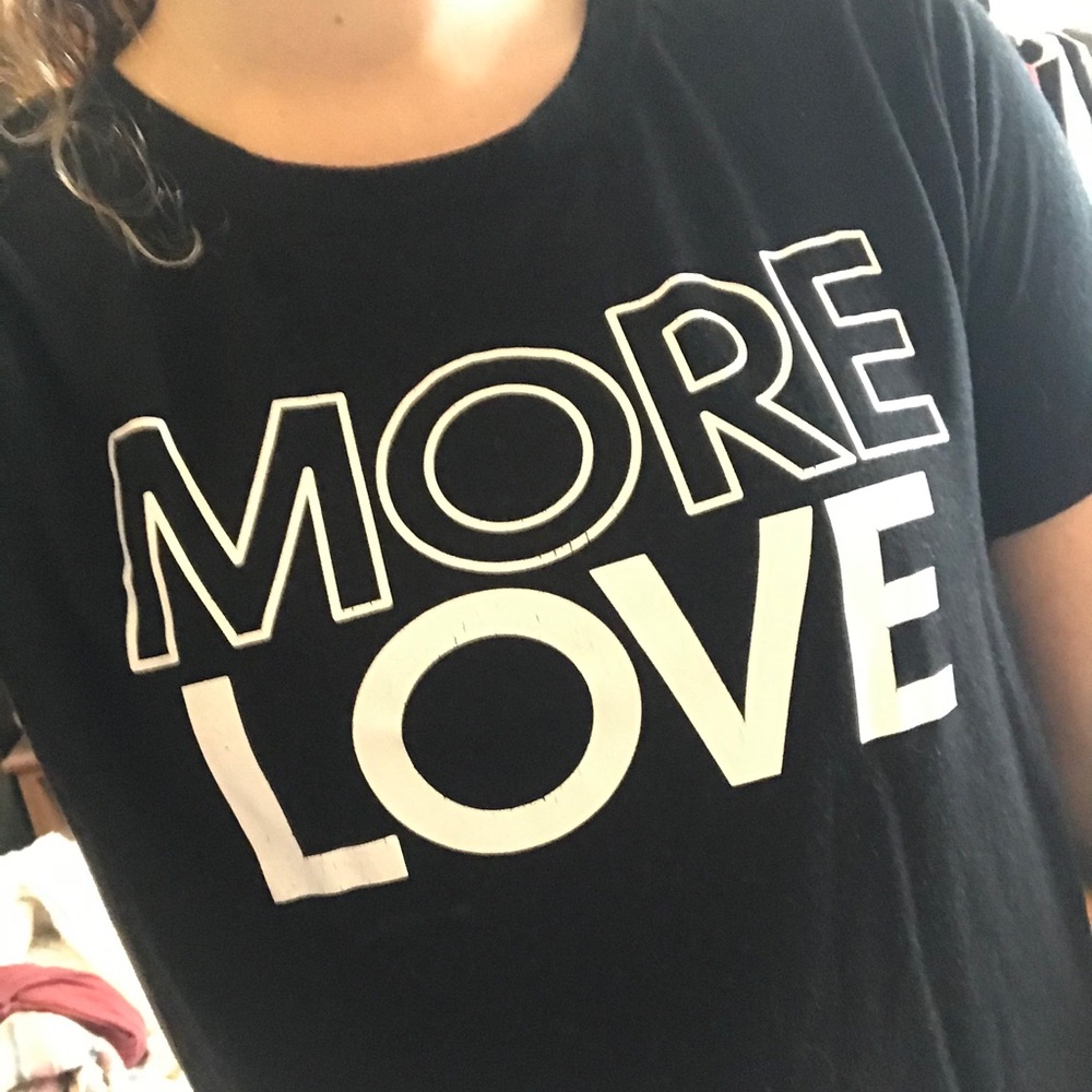 More love graphic tee